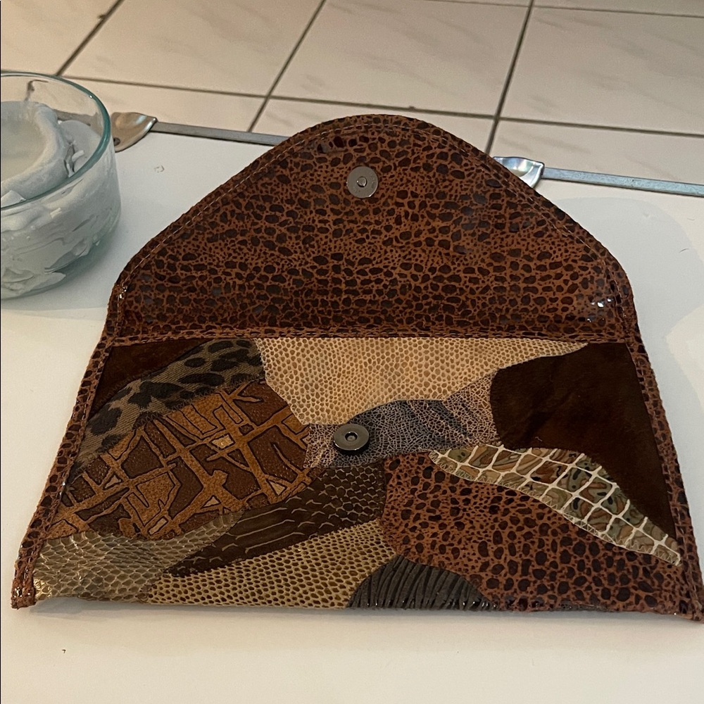 Exquisite Patchwork Leather Clutch - image 2